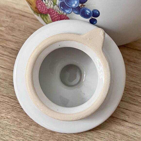 White Teapot w/Lid Featuring Fruit And Leaves Fall Autumn Colors - Picture 6 of 8